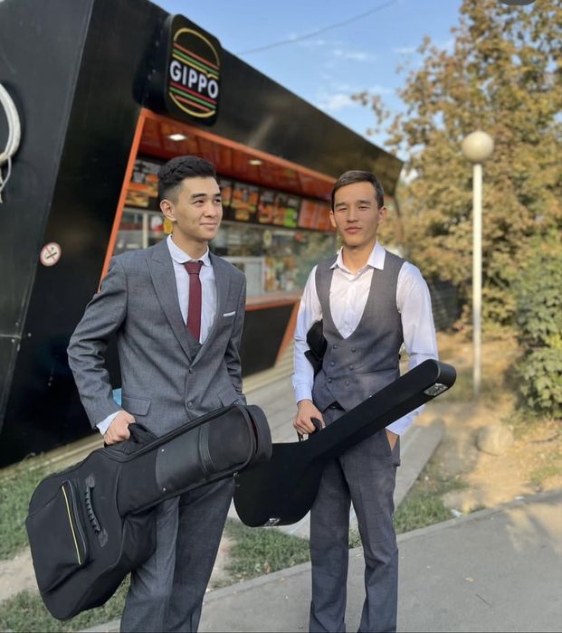 Музыканты баян домбыра гитара