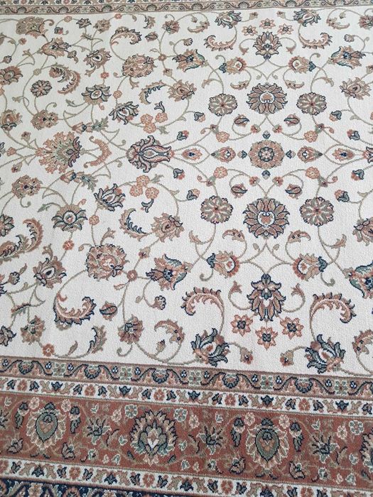 Продается ковер. Размер 2х3 метра