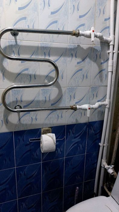 Продаётся 1 комн квартира в 3 микр рядом с базарчиком СОЛНЫШКО