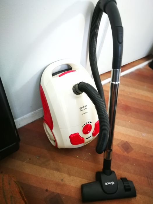 Прахосмукачка Gorenje VC 1821 DP-WR напълно изправна