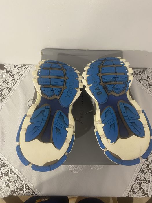 Balenciaga  Track