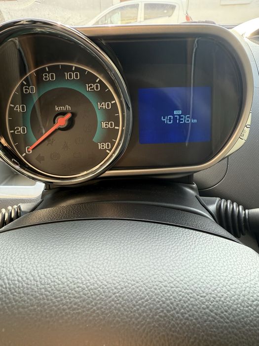 Спарк 2022 yil Spark Avtomat 4 pazitsa kraska toza idaal holatda