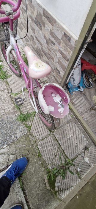 Детски велосипед за момиче.