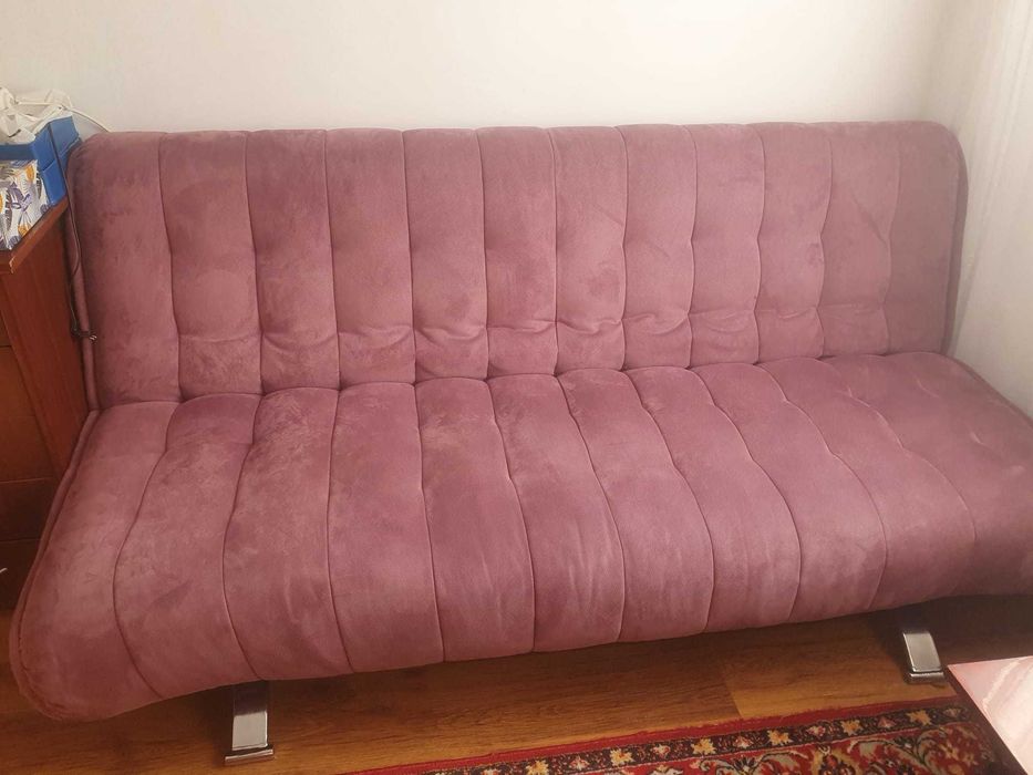 Vand canapea extensibila 3 locuri