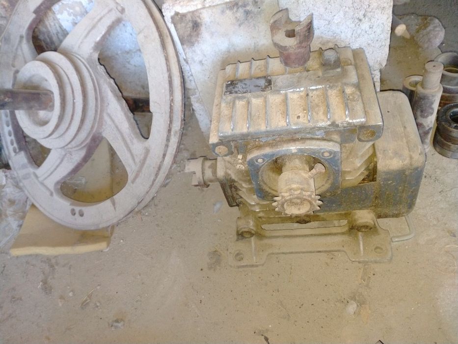 Эл.двигатель и редуктор