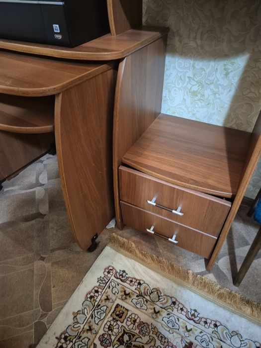 Компьютерный стол