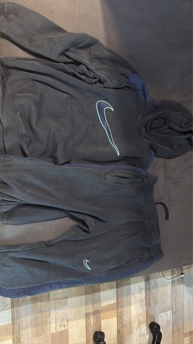 Син анцунг на Nike
