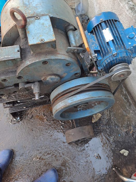 Ghilotina pentru  tăiat  fier beton  debitare  otel.beton