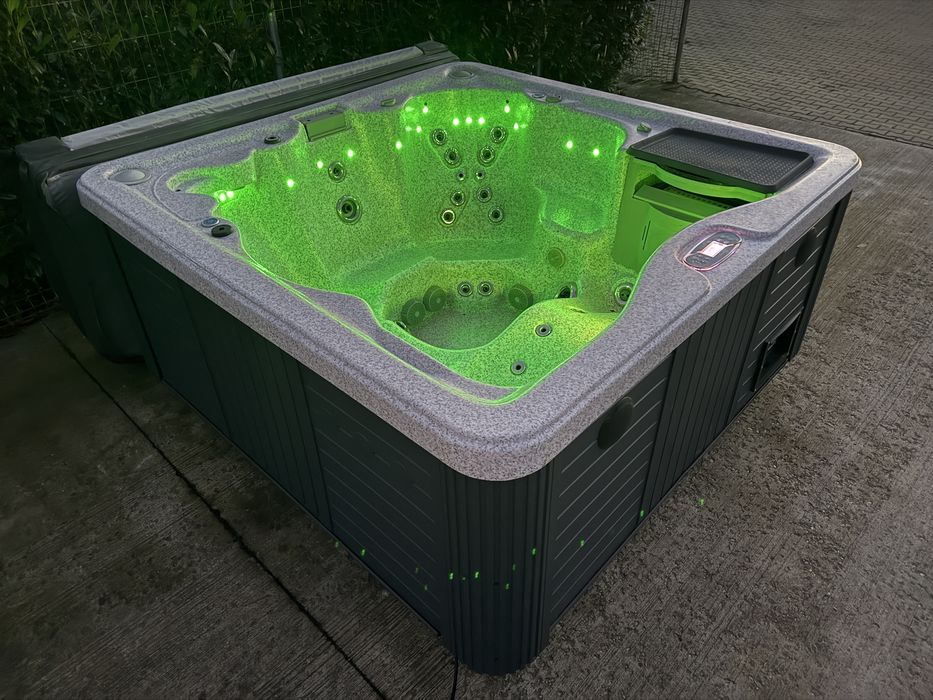 Jacuzzi piscină spa ciubăr