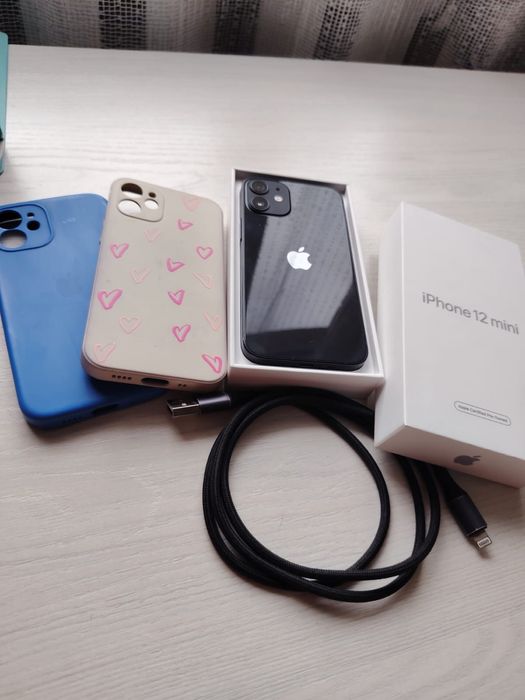 Продам iphone 12 mini