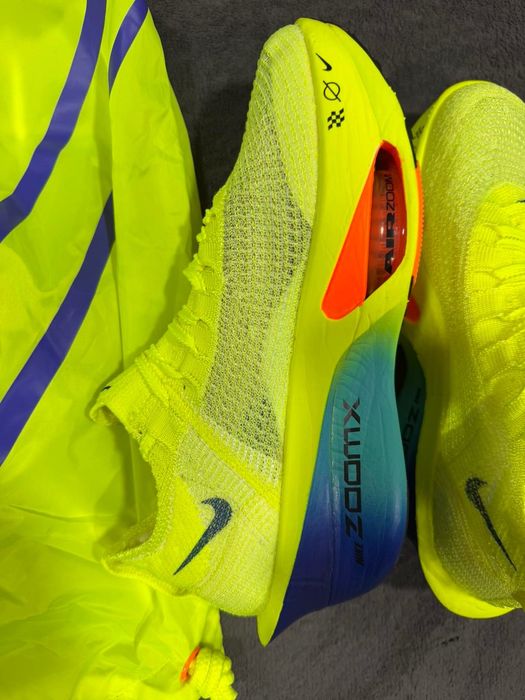 Nike alphafly 3 ( маратонки )