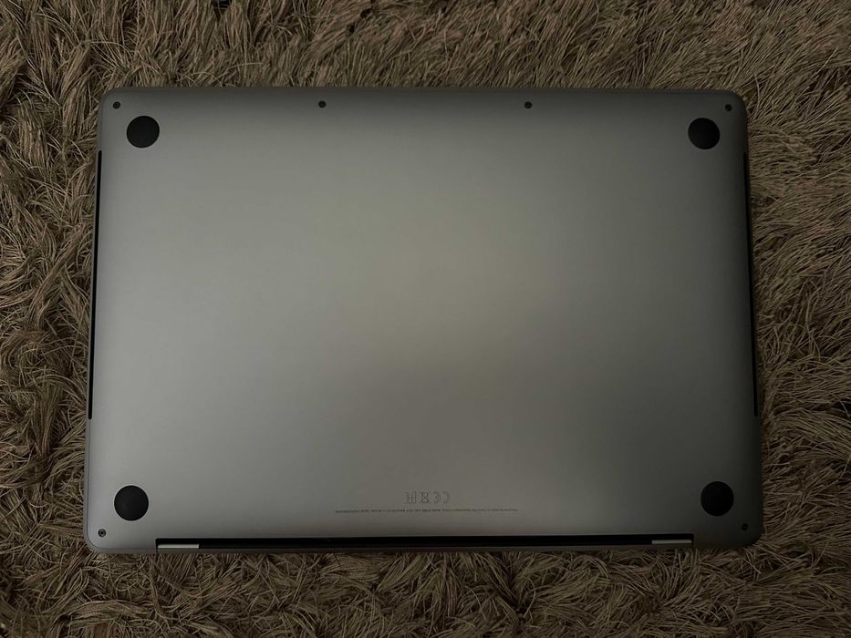 FAC SCHIMB | Macbook Pro TouchBar, 2018, 13", i5, 235GB SSD, 8GB Ram