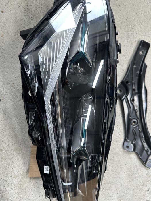 Far dreapta full led.aripă dreapta față skoda superb 4.3p1941016.b.