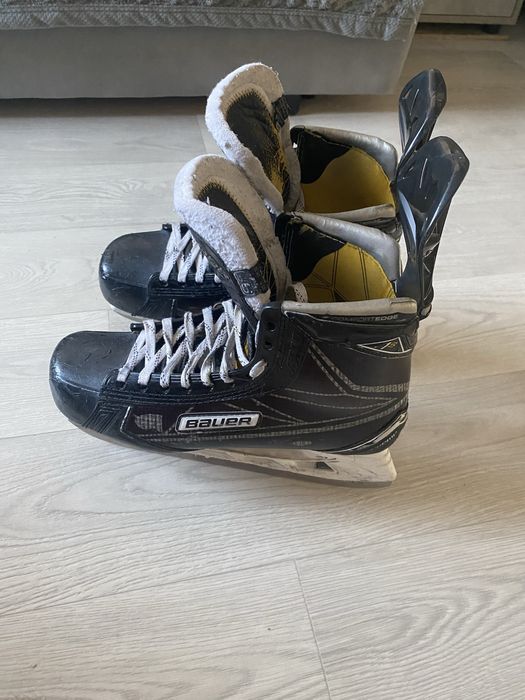 Хоккейная коньки BAUER SUPREME 1s