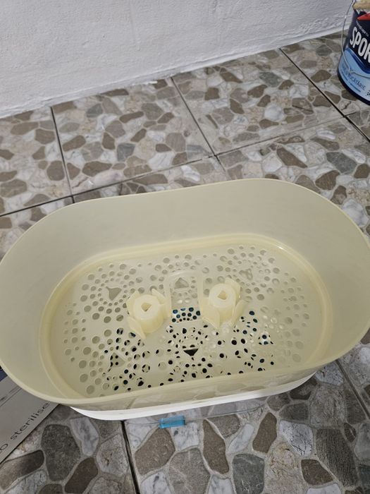 Sterilizator biberoane Avent