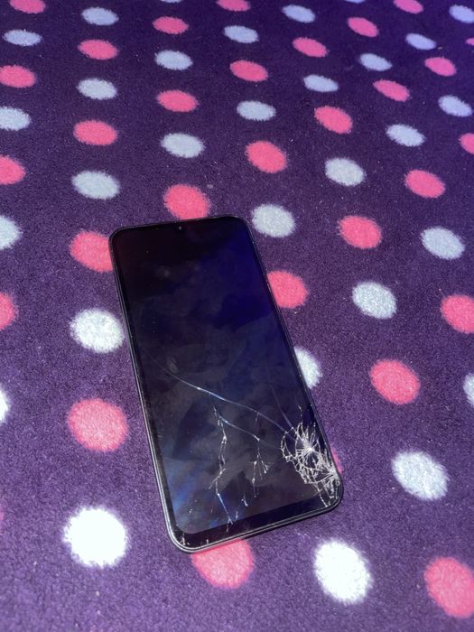 Vand sau schimb mai mult il dau pe piese am cutie tot la el