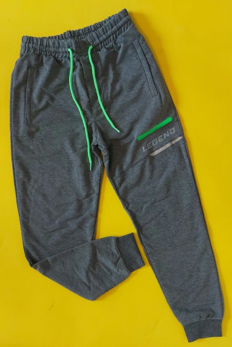 2€ за брой дрехи за момчета и момичета от затворен онлайн магазин