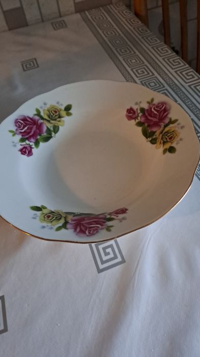 Посуда  фарфоровая.