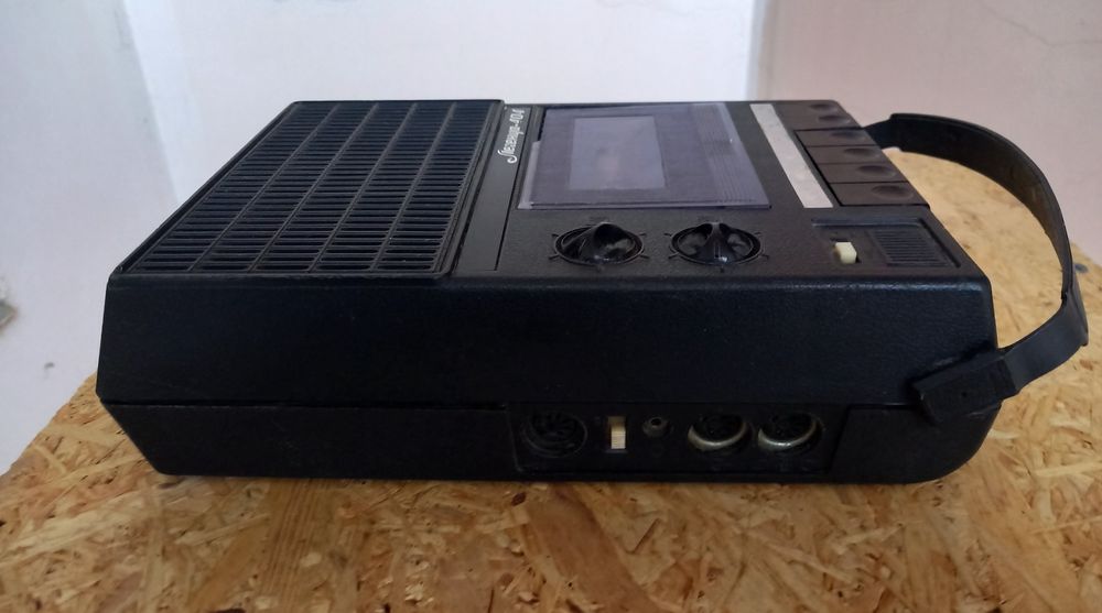 Магнитофон Легенда