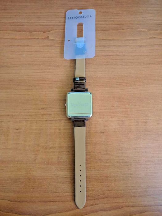 Ceas nou de mana New Yorker