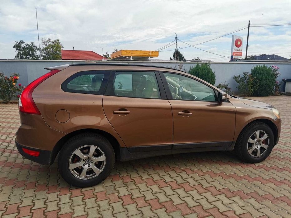 VOLVO XC60 2012 — imagine 3