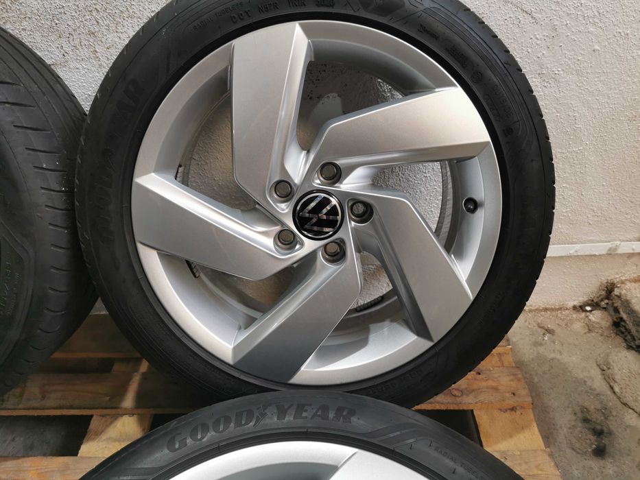 Jante Originale Vw Golf 7 / Golf 8 GTI / GTD . R 17 cu anvelope de vara