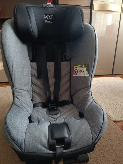 Vând scaun auto axkid minikid