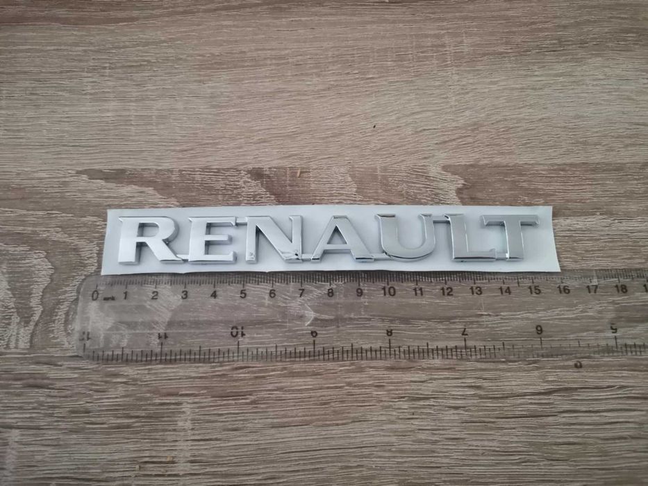 Емблема надпис Renault нов стил