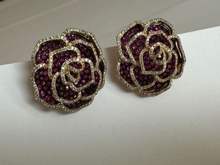 Феноменални 18К Златни Обеци с 4,4К Рубини и 3,2К Диаманти;  ТОП Цена!