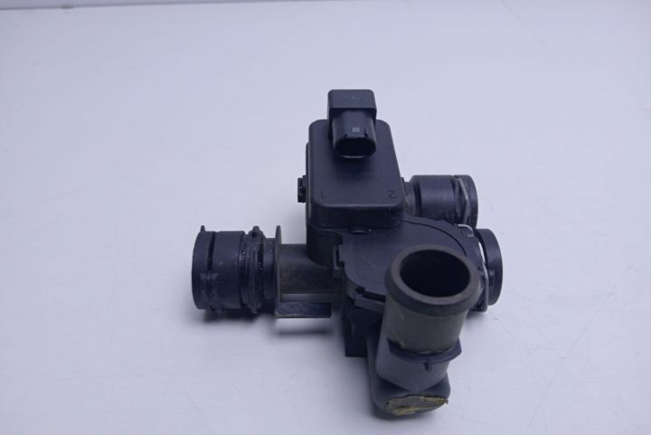 Robinet caldura A2118320584 Mercedes-Benz E-Class W211