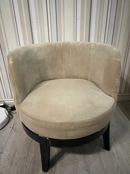 Отырғыштар, тек біреуден ғана