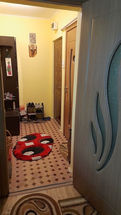 Vând apartament cu 2 camere