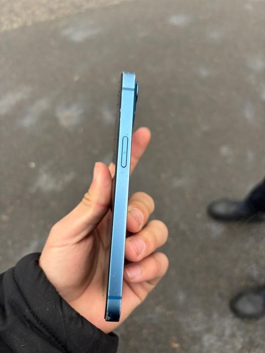 iphone 13 синий.