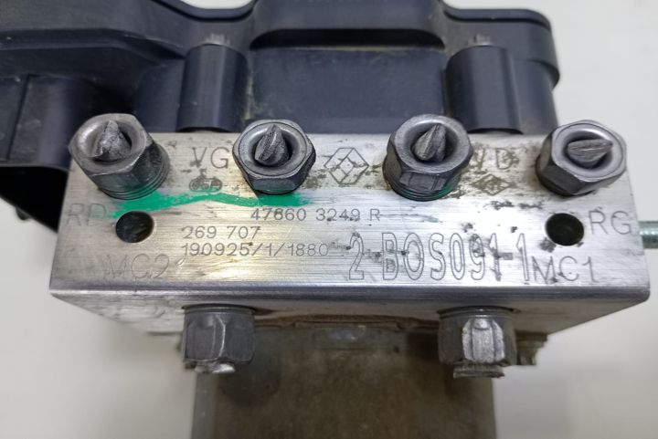 Pompa abs 476603249R Dacia Logan a 2-a generatie (facelift) seria
