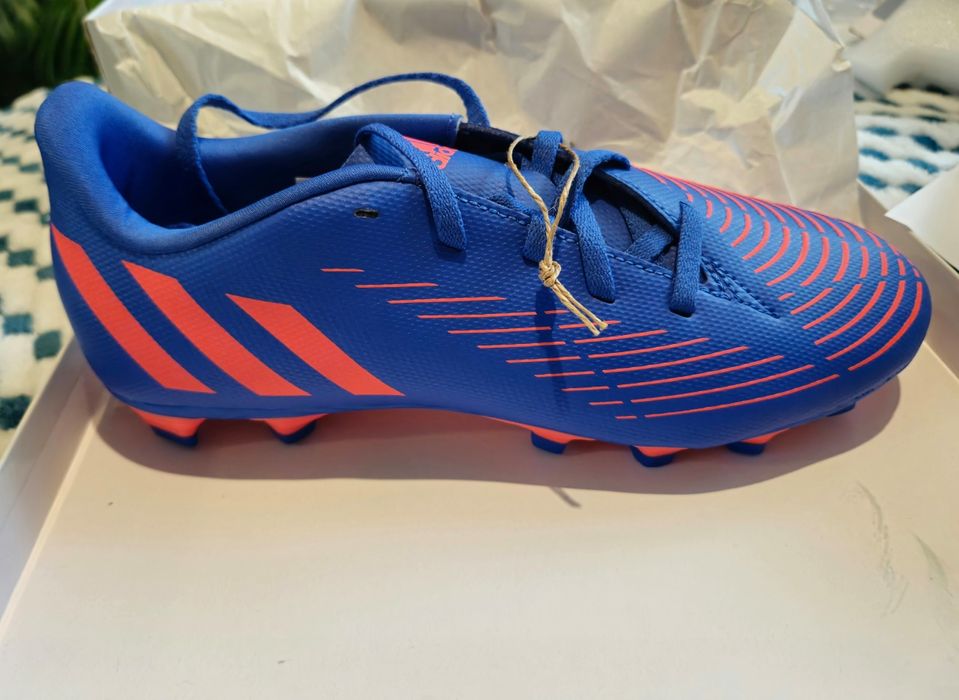 Ghete fotbal predator edge 4