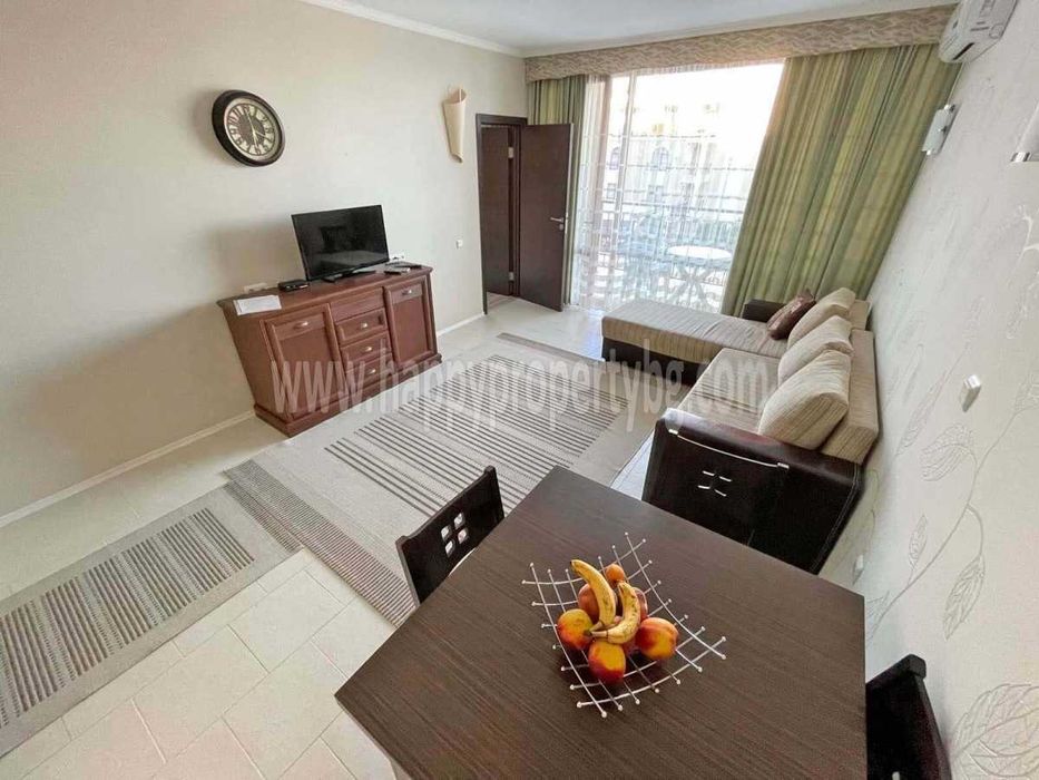 Продава се Двустаен апартамент в Свети Влас - 90 кв.м за 966 €/кв.м - Снимка #2