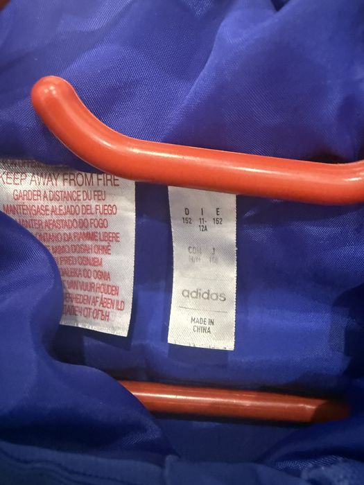 Куртка adidas на мальчика р152