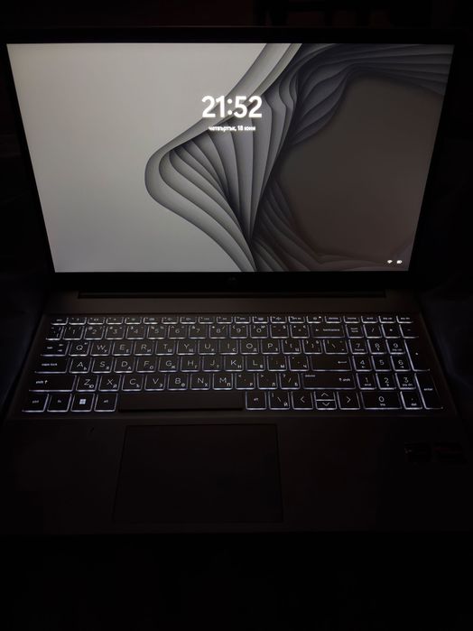 Лаптоп HP Pavilion 15-eh20