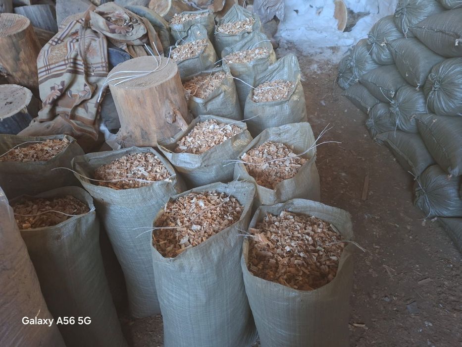 Опилки стручковые и натуральные! Чисто из березы и тополя!