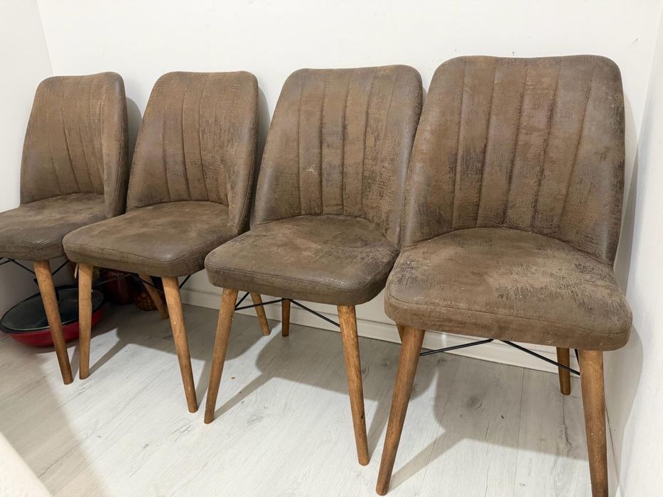 Продам стулья 4 штуки