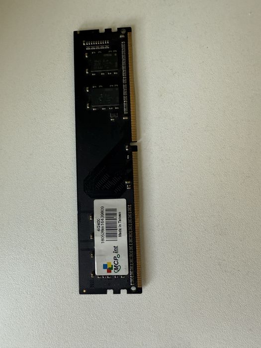 Оперативная память ОЗУ DDR4 4гб
