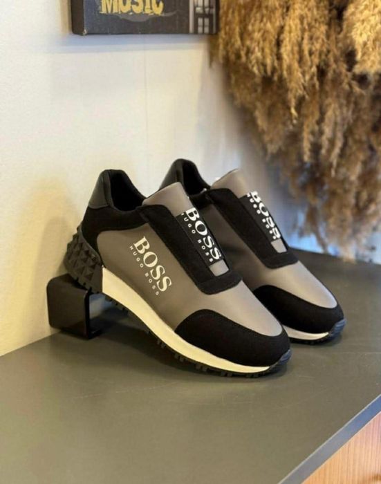 Adidasi dama și barbati