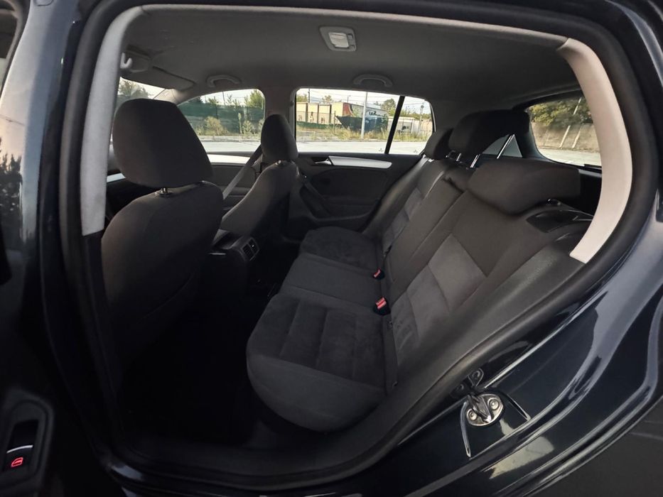 VOLKSWAGEN Golf 2012 — imagine 4