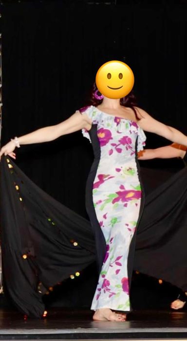 Фолклорни костюми за ориенталски танци