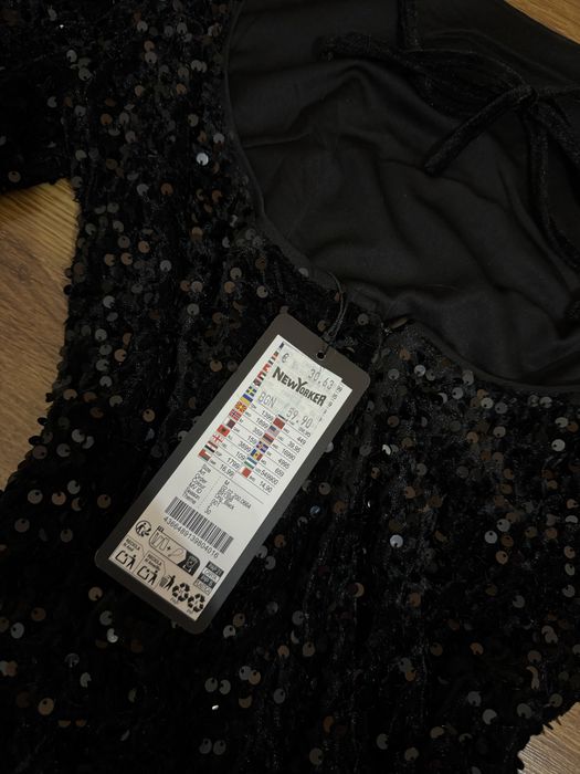 Рокля с пайети New Yorker