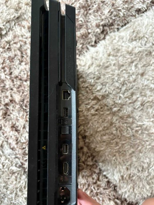PlayStation 4 Pro/Плейстейшън 4 Про