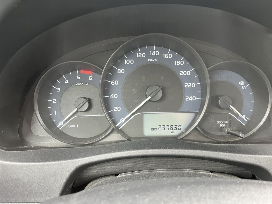 Тойота корола