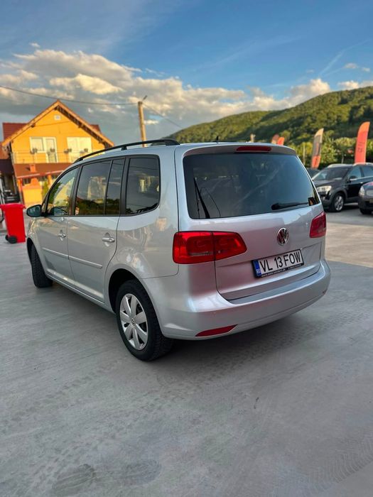 VOLKSWAGEN Touran 2013 — imagine 5