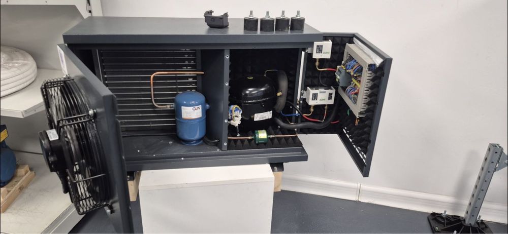 Agregat refrigerare congelare carcasat silentios echipat camera frig