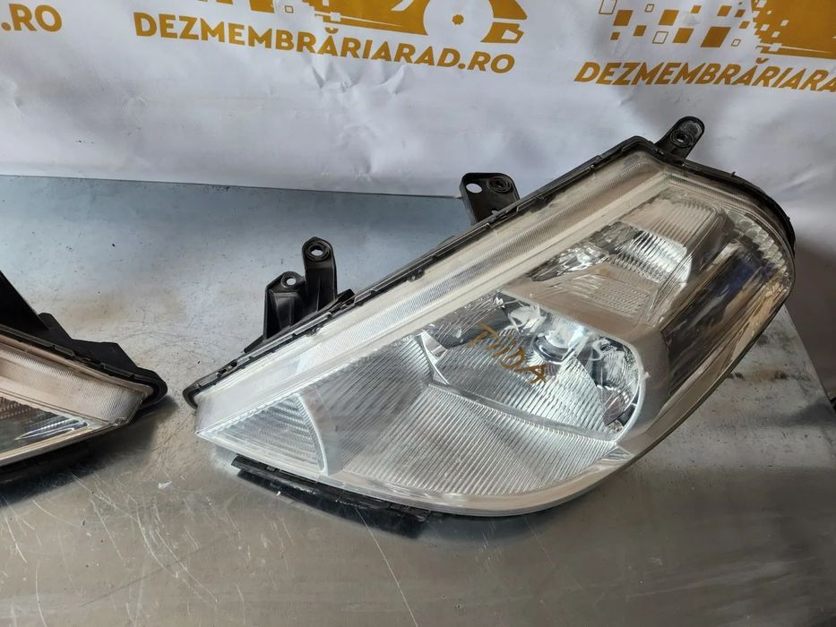 Faruri Far Stanga Dreapta Nissan Tiida Xenon Complete An 2007-2008-2009-2010-2011-2012-2013-2014 Vo